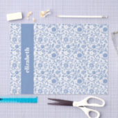 Blauw en Wit Bloemmotief met Aangepaste Naam Moder Tissuepapier (Craft)