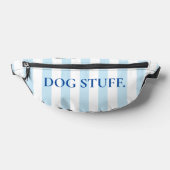 Blauw en Wit Cabana Streep Hond Moeder Hond Stuff Heuptasje (Liggend)