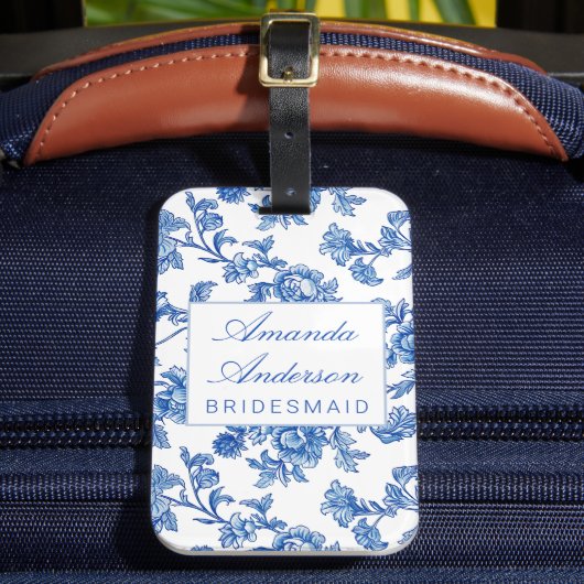 Blauw en wit Chinoiserie Bridesmaid Gift Bagagelabel (Voorkant Insitu 2)