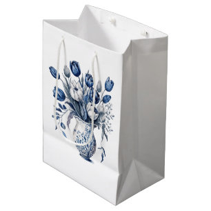 Blauw en wit Delft stijl tulp boeket ontwerp Medium Cadeauzakje