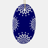 Blauw en wit, eenvoudig elegant Pasen Keramisch Ornament (Rechts)