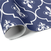 Blauw en wit Fleur-de-Lis Quatrefoil Patroon Cadeaupapier (Rol Hoek)
