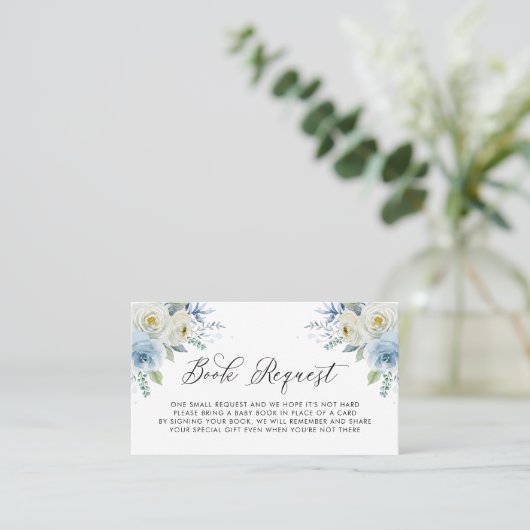 Blauw en wit Floral Baby shower Book Request Kaart Plaatskaartje (Staand voorkant)