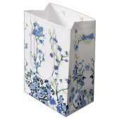 Blauw en wit Floral Gift Bag Medium Cadeauzakje (Achterkant Gekanteld)
