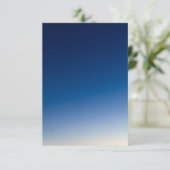 Blauw en Wit Gradiënt Bruiloft Kaart (Staand voorkant)
