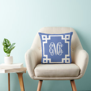 Blauw en Wit Grieks Sleutelschrift Monogram Kussen