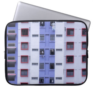 Blauw en wit hoogstijgend gebouw laptop sleeve