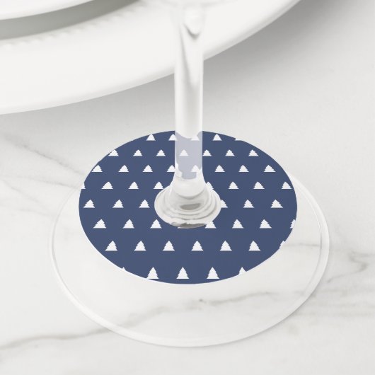 blauw en wit kerstboompatroon wijnglaslabel (Dichtbij)