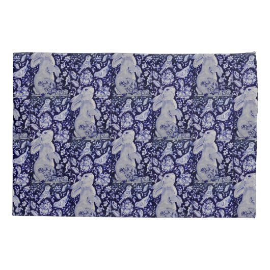 Blauw en wit konijn Bunny Flowers Bird Navy Cobalt Kussensloop (Achterkant)