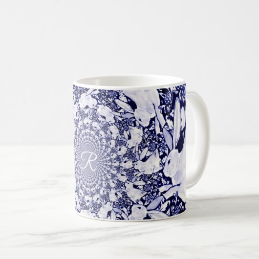 Blauw en wit konijn Bunny Hare Fractal Monogram Koffiemok (Voorkant rechts)