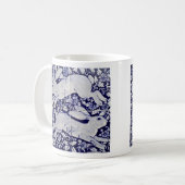 Blauw en wit konijn Hare Duo Woodland Leaves Tile Koffiemok (Voorkant links)