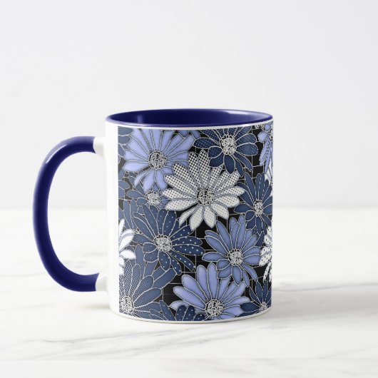 Blauw en wit madeliefjes patroon mok (Links)