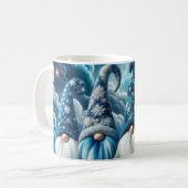 Blauw en Wit Majestueus Kerstkabouters Kosmisch Koffiemok (Voorkant links)