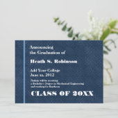 Blauw en Wit Modern College Afstuderen Elk Jaar Aankondiging (Staand voorkant)