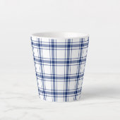 Blauw en Wit Nautisch Plaid Latte Mok (Voorkant)