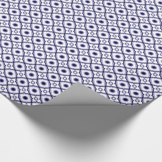 Blauw en wit Quatrefoil patroon Cadeaupapier (Hoek)