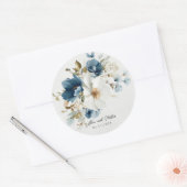 Blauw en wit schilderachtige bloemenbruiloft ronde sticker (Envelop)