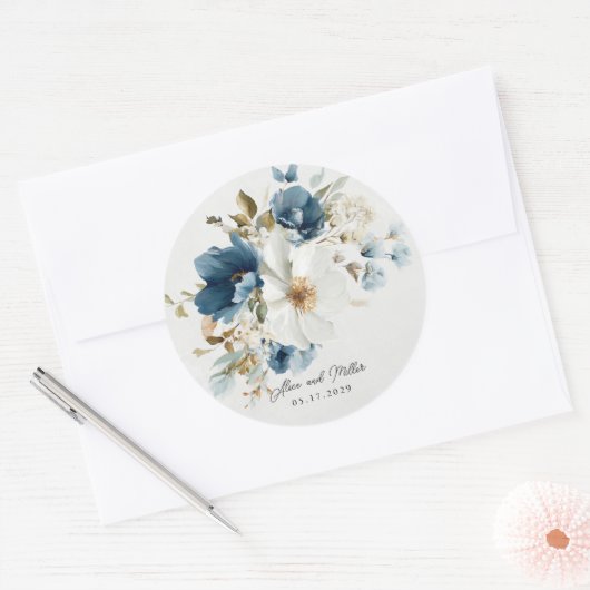 Blauw en wit schilderachtige bloemenbruiloft ronde sticker (Envelop)
