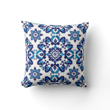 Blauw en wit sierbloemen decoratief kussen