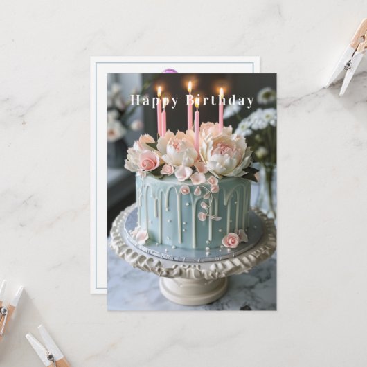 Blauw en Wit Verjaardagstaart Roze Bloemen Kaarsen Kaart (Voorkant / Achterkant in situ)