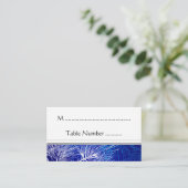 Blauw en Wit Winter Pine Custom Table Plaatskaart Plaatskaartje (Staand voorkant)
