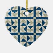 Blauw- en witpinwielpatroonpatchwerkquilt keramisch ornament (Voorkant)