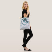 Blauw en Witte Halve Maan Hemelse Boho Moderne Tote Bag (Op model)