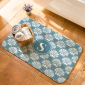 Blauw en Witte Zeeschelp Kust Monogram Badmat