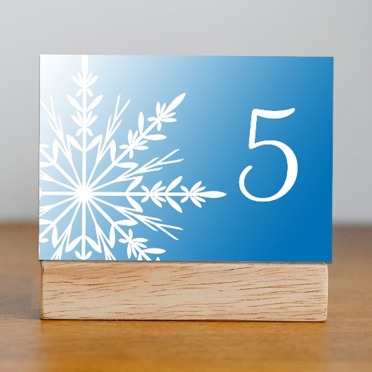 Blauw- en witwintersneeuwvloktabelnummer briefkaart