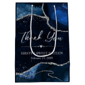 Blauw en Zilver Faux Glitter Agaat Sweet 16 Medium Cadeauzakje (Achterkant)