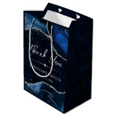 Blauw en Zilver Faux Glitter Agaat Sweet 16 Medium Cadeauzakje (Achterkant Gekanteld)
