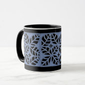 Blauw en zwart bladpatroon mok (Voorkant links)
