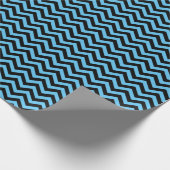 Blauw en zwart Chevron Pattern Cadeaupapier (Hoek)