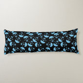 Blauw en Zwart Herhalend Motief | Schedelpatroon Lichaamskussen (Achterkant)