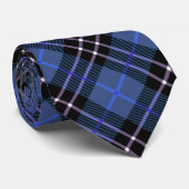 Blauw en zwart Schots Tartan Plaid Stropdas (Opgerold)