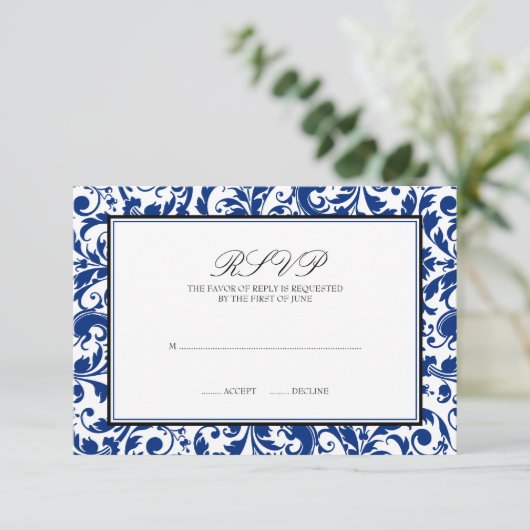 Blauw en Zwart Swirl Damask Wedding Response Kaart (Staand voorkant)