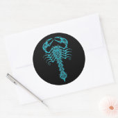 Blauw en zwart Tribal Scorpion Ronde Sticker (Envelop)