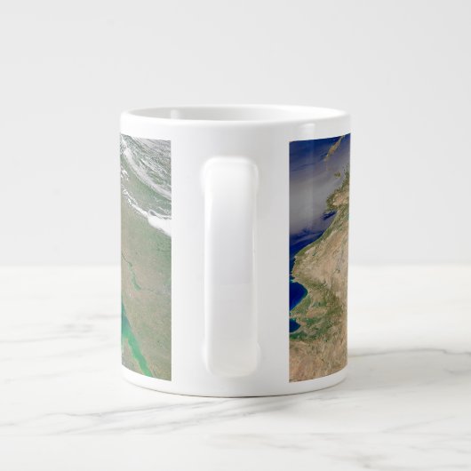 Blauw fytoplankton bloeit in het zwarte Zee Grote Koffiekop (Achterkant)