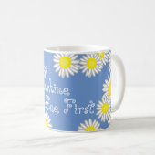 Blauw Geel en Wit Daisy Fun Gezegde Koffiemok (Voorkant rechts)