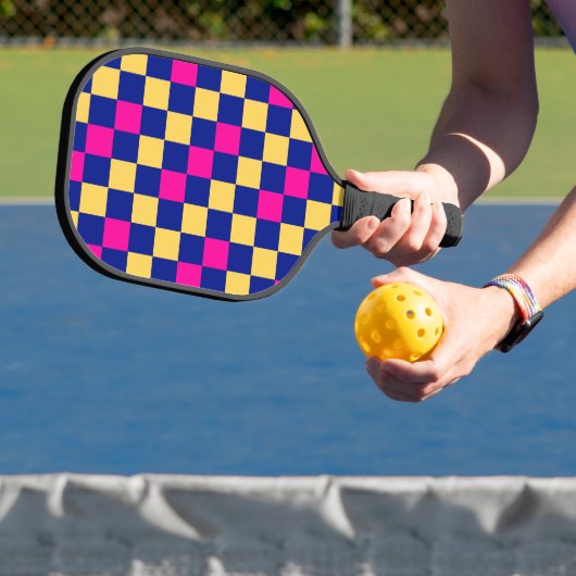 Blauw Geel Roze Geruit Patroonontwerp Pickleball Paddle (Insitu)