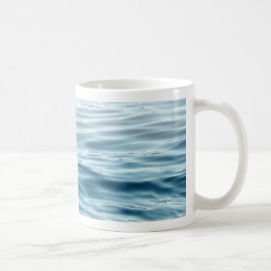 Blauw gegolfd water koffiemok