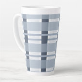 Blauw geruit en gestreept latte mok (Linkerhoek)