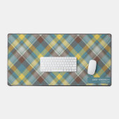 Blauw geruite Patroon Aangepaste Naam Monogram Tek Bureaumat (Keyboard & Muis)