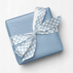 Blauw gingham schattig eenvoudige check satijnen lint<br><div class="desc">Voeg een leuke touch toe aan al je cadeaus met dit zoete blauwe gingham lint. Dit klassieke patroontje is ideaal voor een baby shower cadeau, een welkomstgeschenk van de baby of zelfs paascadeaus of verjaardagscadeaus. De zachte blauwe kleur werkt goed voor een baby jongen. Dit blauwe gingham lint is ontworpen...</div>