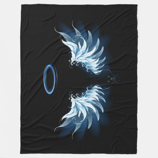 Blauw gloeiende engelenvleugels op zwarte achtergr fleece deken (Voorkant)