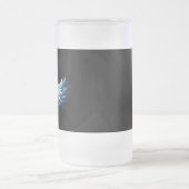 Blauw gloeiende engelenvleugels op zwarte achtergr matglas bierpul (Center)