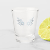 Blauw gloeiende engelenvleugels op zwarte achtergr shot glas (Achterkant)