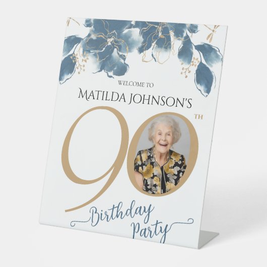 Blauw Goud Bloemen 90ste Verjaardagsfeestje Welkom Reclamebord Met Voetstuk (Voorkant)