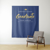 Blauw Goud Modern Brush Script Graduation Party Wandkleed (In situ)