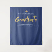 Blauw Goud Modern Brush Script Graduation Party Wandkleed (Voorkant)